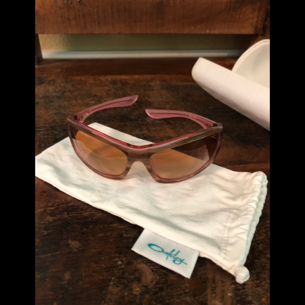 Oakley “Disobey” sunglasses